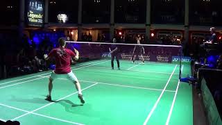 éric Judor et Peter Gade face à Viktor Axelsen. by guylaine pichard badminton 5,072 views 6 years ago 1 minute, 24 seconds