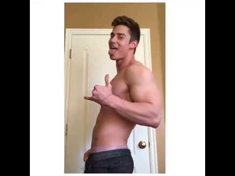 Tyson Dayley торс