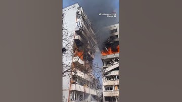 Video shows Russian missile strike on apartment building