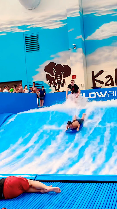 Kalahari Water Park FlowRider 😃! #kalahari #kalahariresort #waterpark