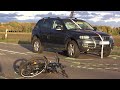 Pedelcfahrer ohne Helm kollidiert mit PKW - wird lebensgefährlich verletzt in Brühl am 20.10.25