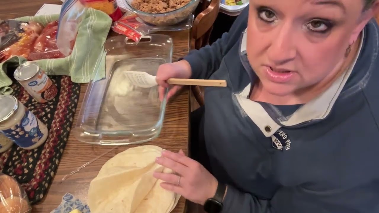 Meal Prep: Taco Lasagna, 2 Freezer Meals & More! #momlife #mealprep #whatsfordinner #crock #crockpot