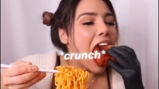 Veronica Wang stuffing her face for 2 minutes straight