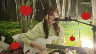 Video thumbnail of "beabadoobee- apple cider (cover)"