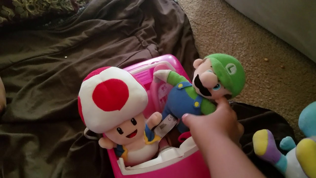 Eating popcorn YouTube