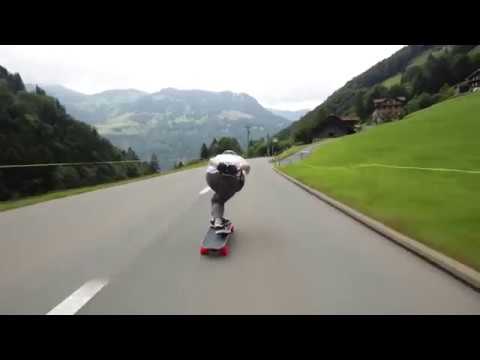 فيديو: ما هي الزلاجات الدوارة