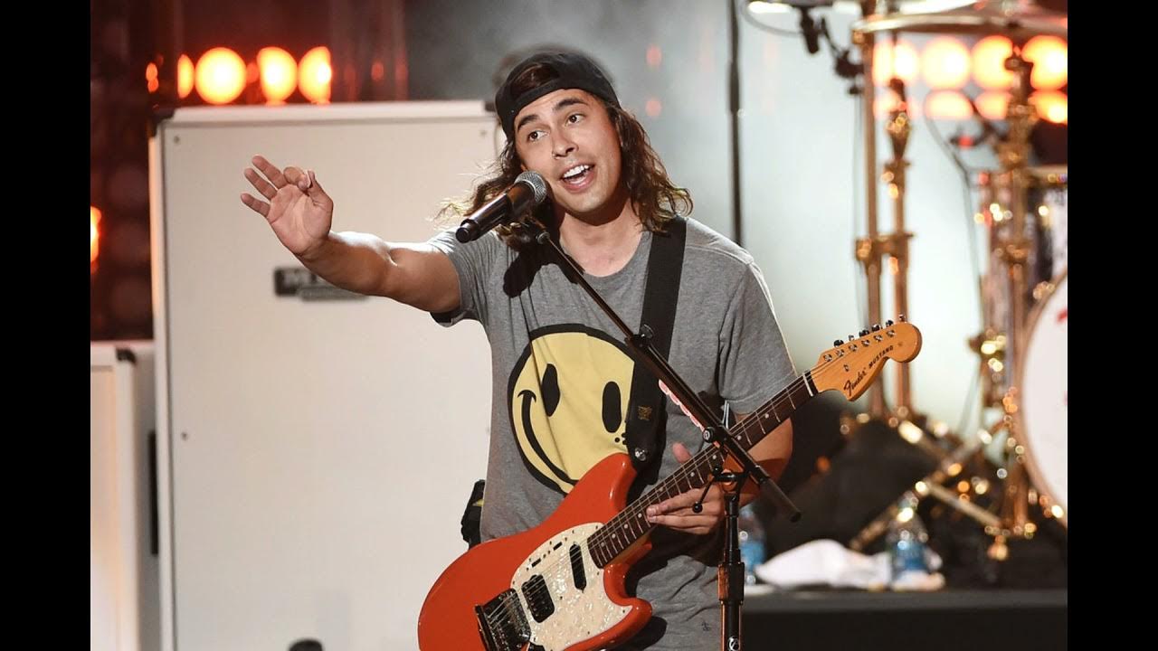 Pierce The Veil Caraphernelia YouTube