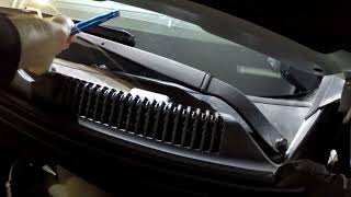 Windshield Wiper Arms Out of Sync - Repair or Replacement for GM Saturn