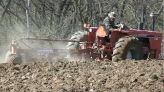 Plowing with Allis-Chalmers 185 tractor