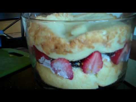 Dessert Trifle easy birthday blueberry,strawberry,sponge cake recipe resep