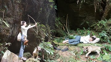 10 Days A Young Girl Lost In The Forest - Building A New Shelter, Hunting, Survival In The Forest