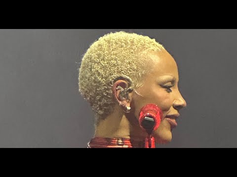 Doja Cat Gun LIVE Front Row HD Quality Los Angeles Crypto Arena 11 2 2023