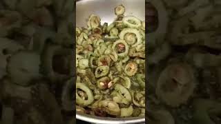 Kakarikaya fry 🫰😋👌🤤#homemade#vegetables#curryrecipe#telugukichen#pleasesubscribe chesukondi Freinds🙏