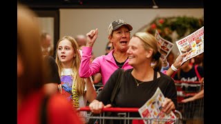 HEB opens in Frisco with a crowd of 1,500 people waiting