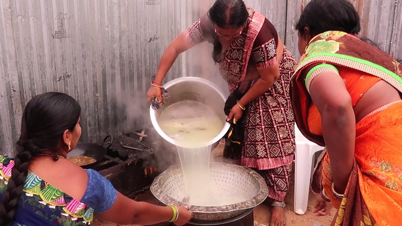 Hard Working Ladies Cooking and Selling Yummy Prawns Biryani | Prawns Biryani Recipe | Street Food | Street Food Zone