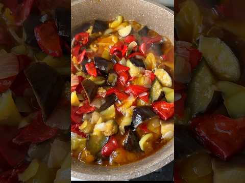 Салат из баклажанов на зиму. Рецепт в комментариях. Baqlajonli ikra salati qishga yopamiz.
