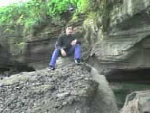 Free Gambar Puisi Sakit Hati Youtube Terupdate oleh Katacinta.co