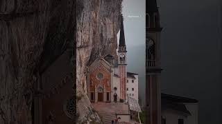 Mountain church carved into soft limestone screenshot 5