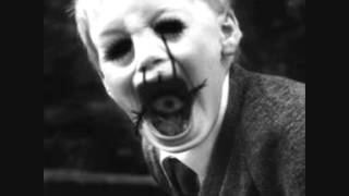 Horror sound effect child appearing and then vanishing