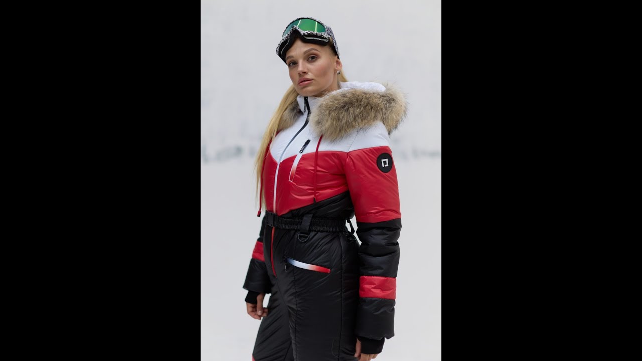 Зимний женский теплый комбинезон