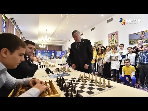 Video: Un Joc De șah. Turneu Pentru Rusia