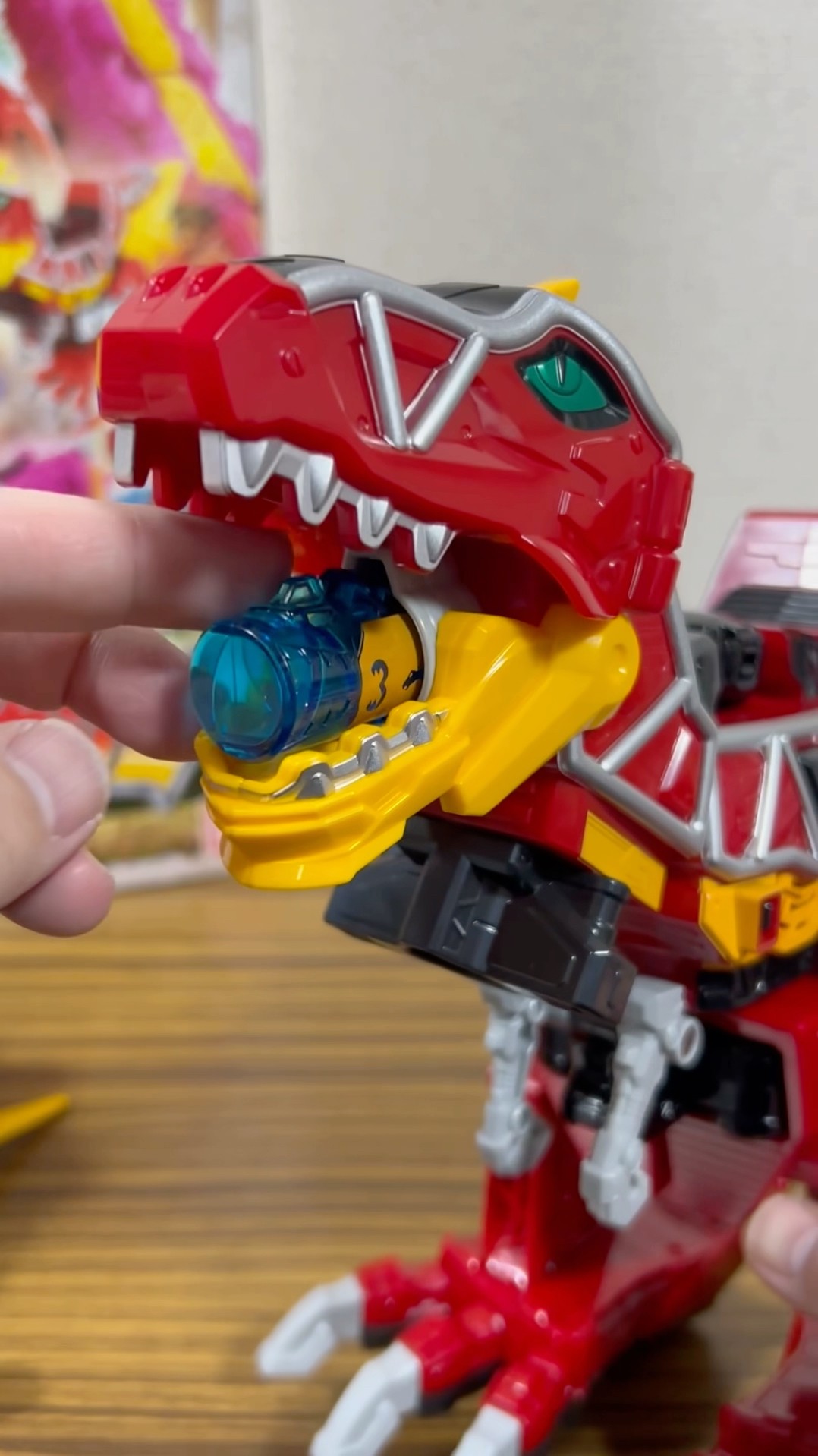The DX Kyoryujin Beast Battery that caused a stir overseas is