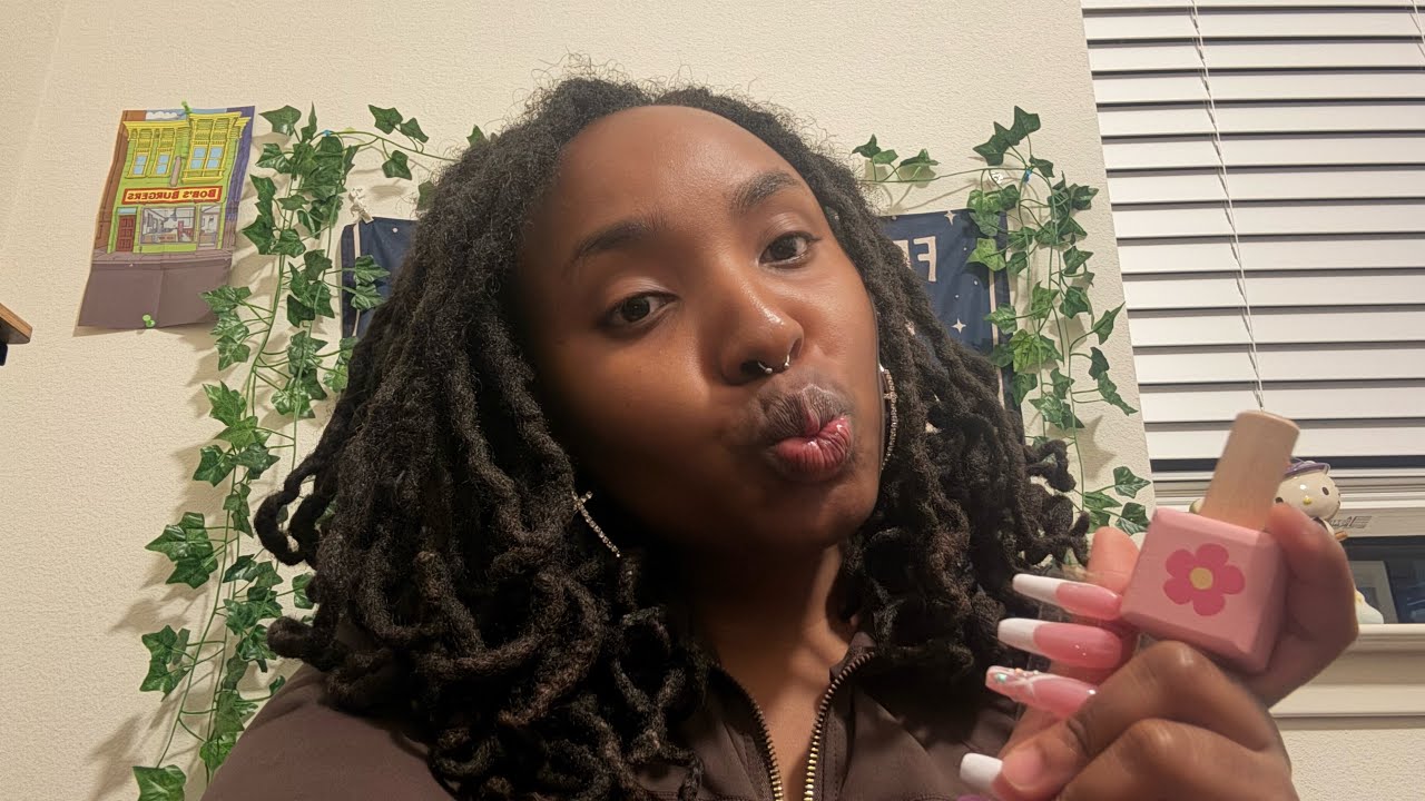 pov i’m your big sister gossiping while i do your nails #asmr 