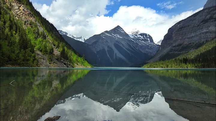 Berg Lake Trail 4k - Mount Robson Provincial Park - Canada's most beautiful hike