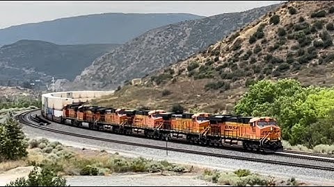 Most Panoramic Views In Cajon Pass! Milepost 63 Cajon Subdivision! BNSF Intermodal Stack Train EB!
