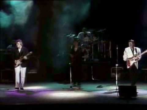 The Shadows  F.B.I   live 1989