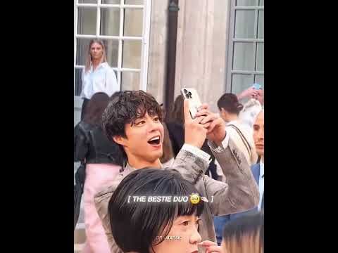 بوقوم شاف تاي وصار يصوره