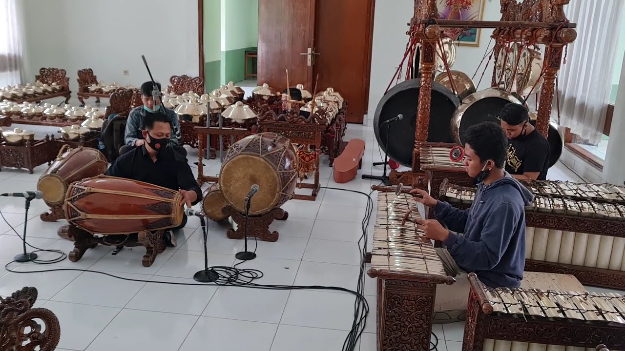 Gadon Nglaras Roso Gendhing Ladrang Nuswantara lrs Plg pathet 6.