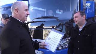 Глава КЧР Рашид Темрезов вручил ключи от 33 новых единиц спецавтотранспорта