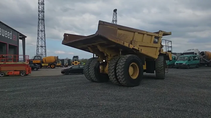 CAT 775 D  #cat #dumper #dumptruck #mining @caterpillarinc