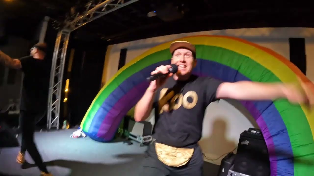 Koo Koo Kanga Roo “Glitter” (Live) NoKidding around Tour Las Vegas 