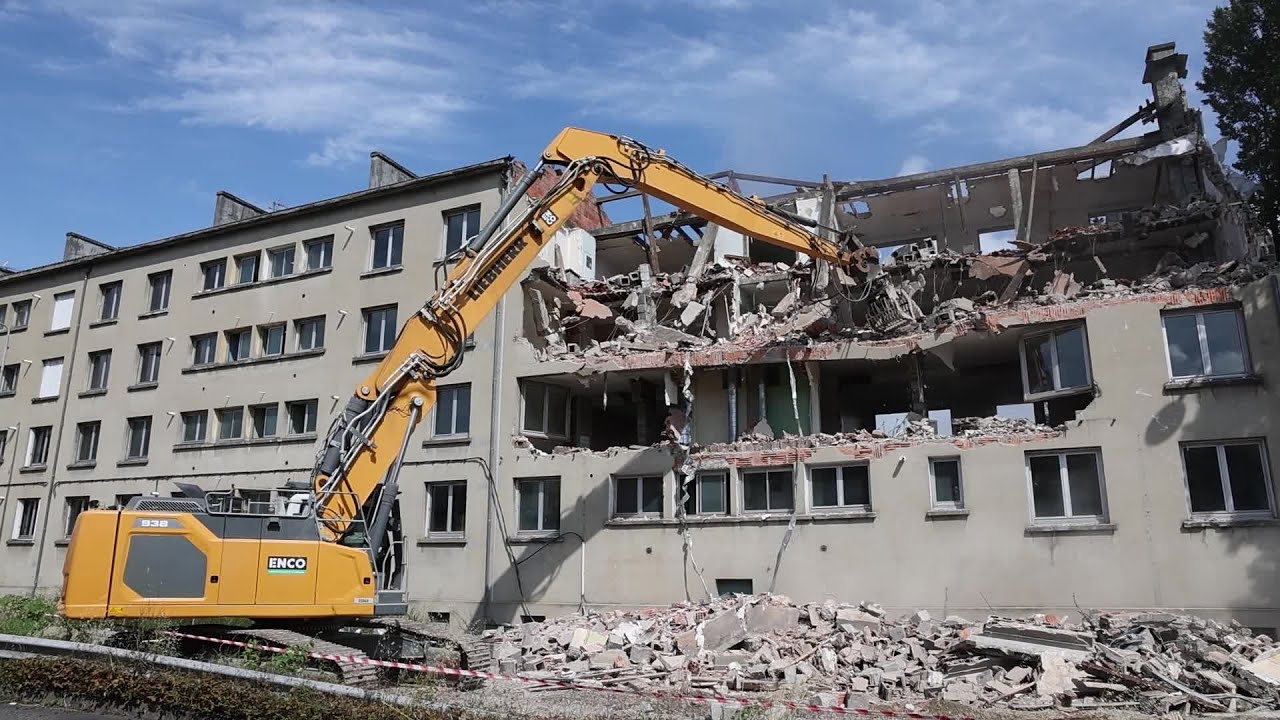 L'impressionnante démolition de l'immeuble face à la gare d'Angoulême