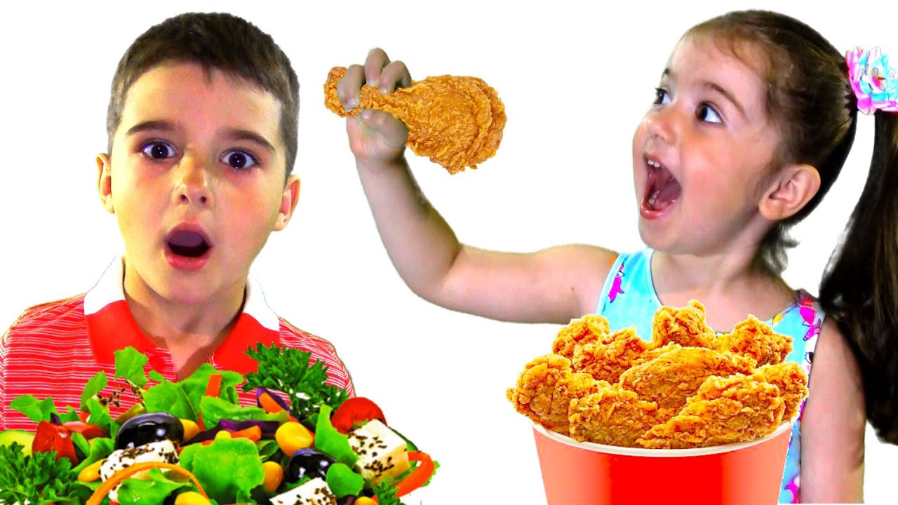 Тимур и Николь играют в школу и едят не здоровую пищу Timur and Nikol Pretend Play