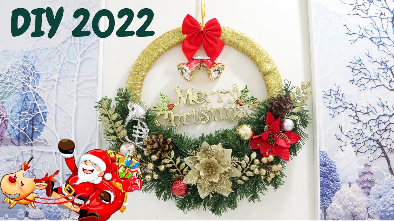 Round Metal Hoop Traditional Christmas Wreath | Arredamento casa