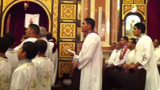 Воскресна служба у коптській церкві в Єгипті