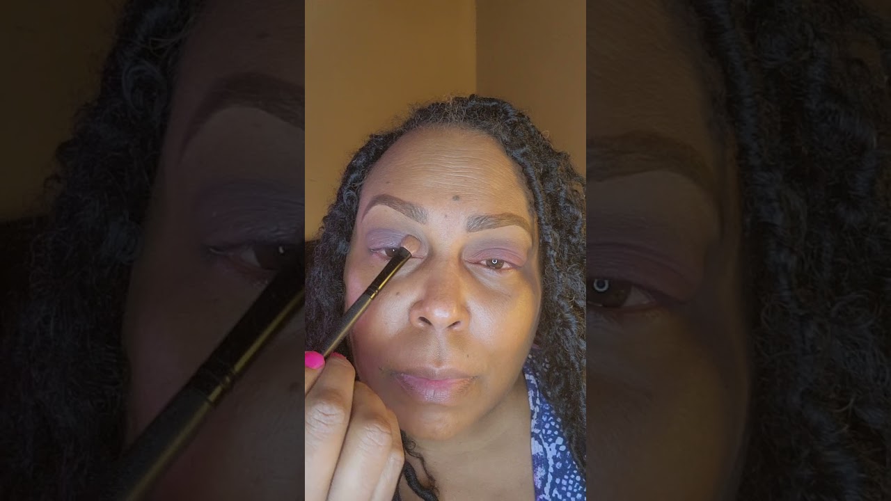 Quick eye makeup routine using my Crayon the Mattie book 