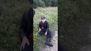 Просто снимали видео и получился мемчик ну 3 сек всёрано