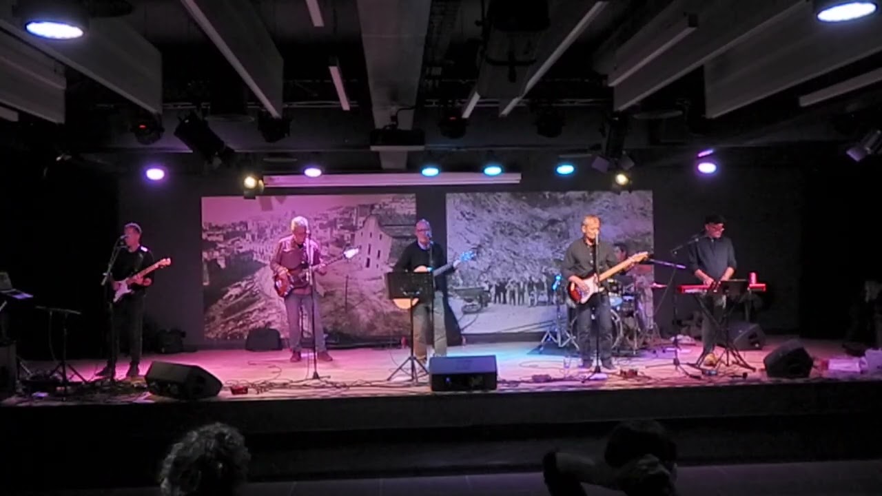 15 Bismarck - La chica de ayer