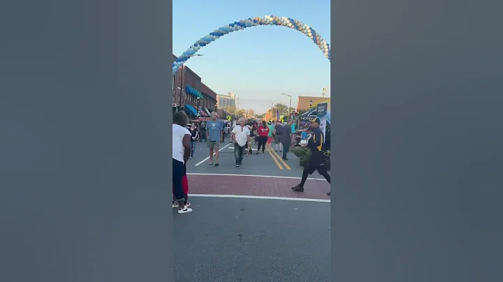 What to do in the Lake Norman area happening right now! #lakenorman #nc #todo #car #mainstreet