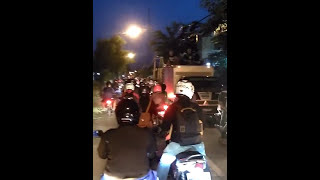 Lagi Lagi Bonek Membuat Kemacetan Di Gbt