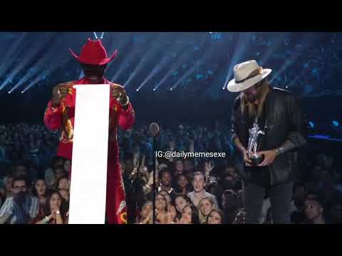 lil-nas-x-pulling-out-long-list-at-award-show-meme-format