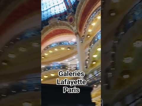 Video: Robna kuća Galeries Lafayette u Parizu