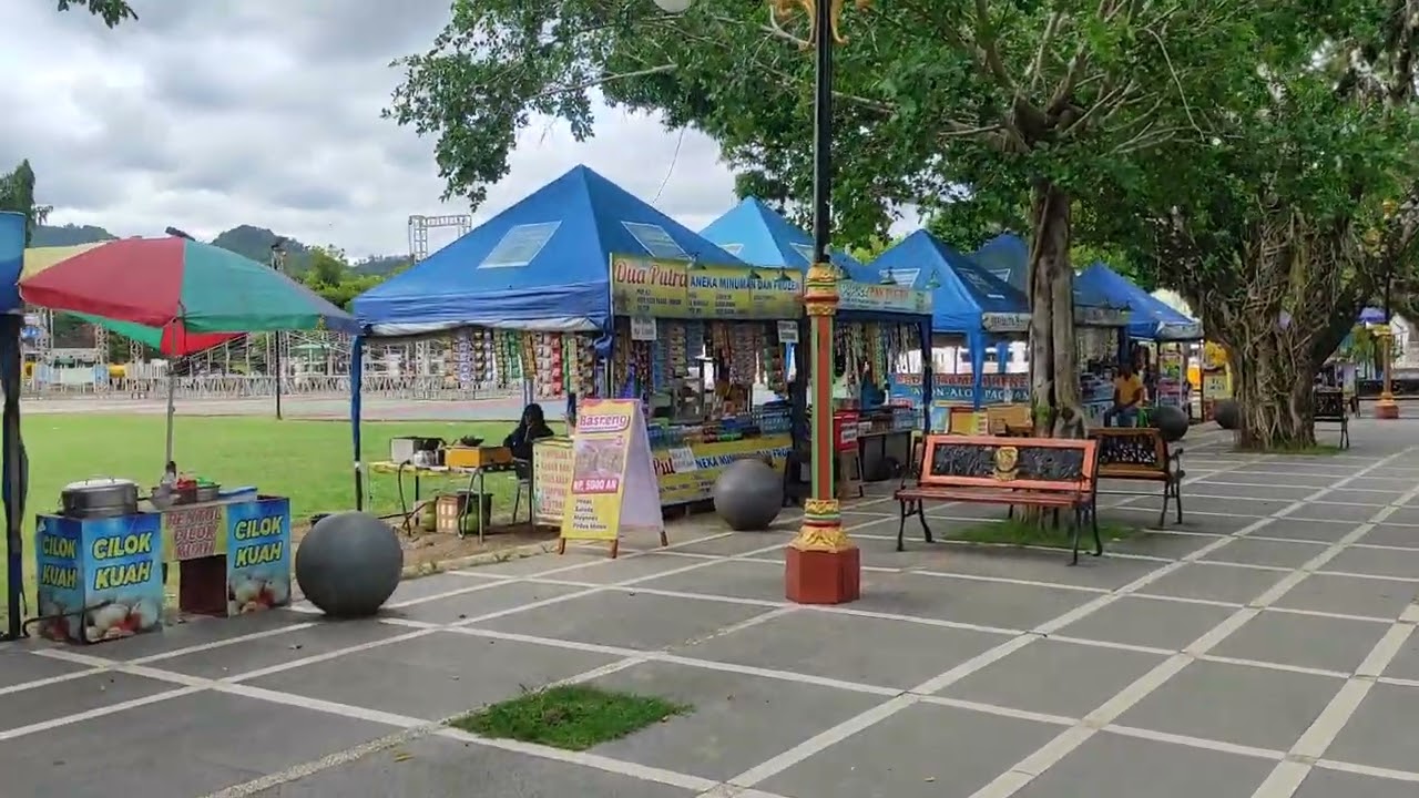 INFO TERKINI ALUN-ALUN PACITAN TH.2025 MENJELANG NGAJI BARENG BERSAMA GUS IQDAM.