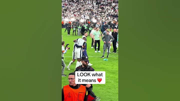 Son Heung-min celebrates winning the Europa League with the Spurs fans ❤️ Watch the UEFA Europa