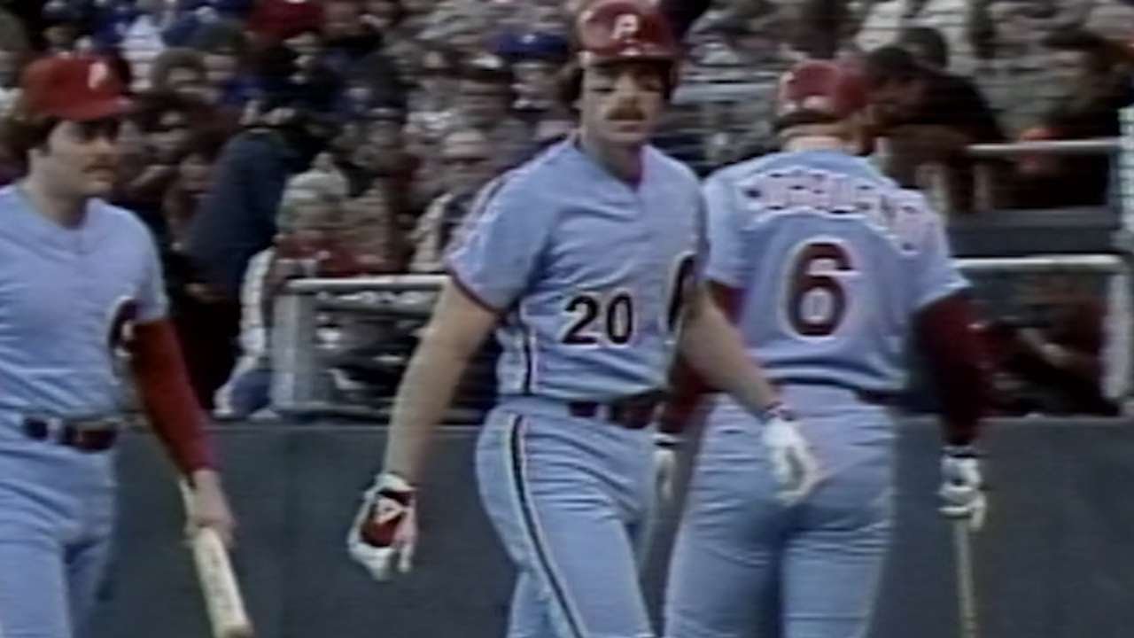 1980WS Gm5: Schmidt's two-run homer gives Phils lead 