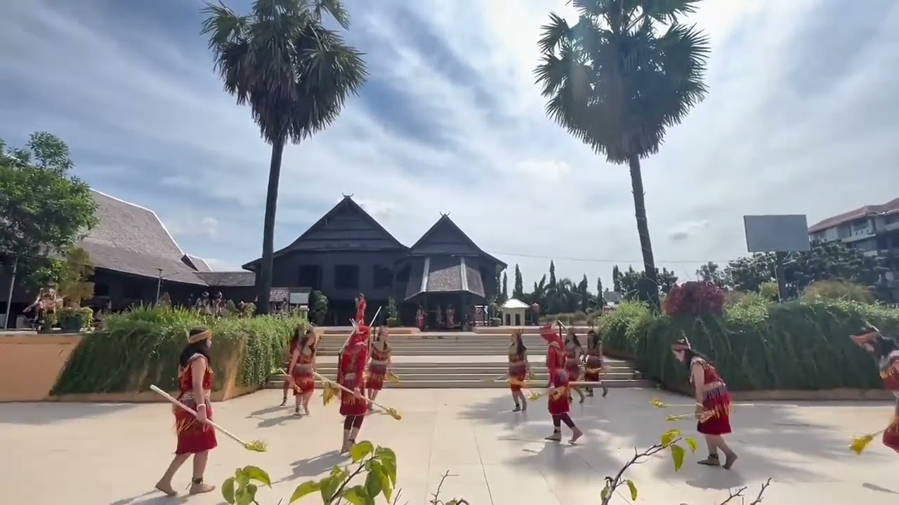 TARI GANTAR (UAS) Sendratasik B 23 FSD Universitas Negeri Makassar